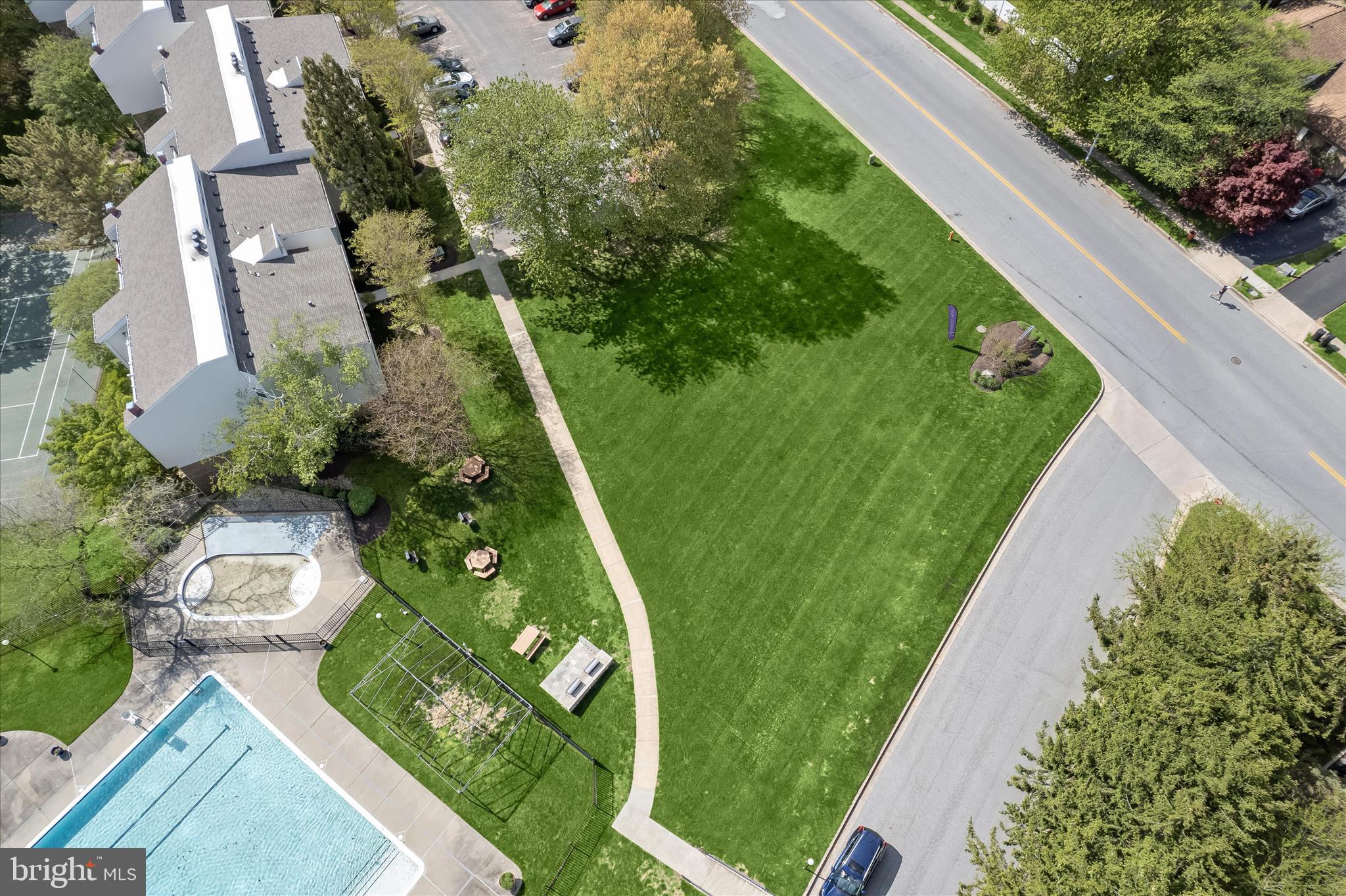 West Hills Road Baltimore, MD 21209 - Photo 15 of 32 an aerial view of garden