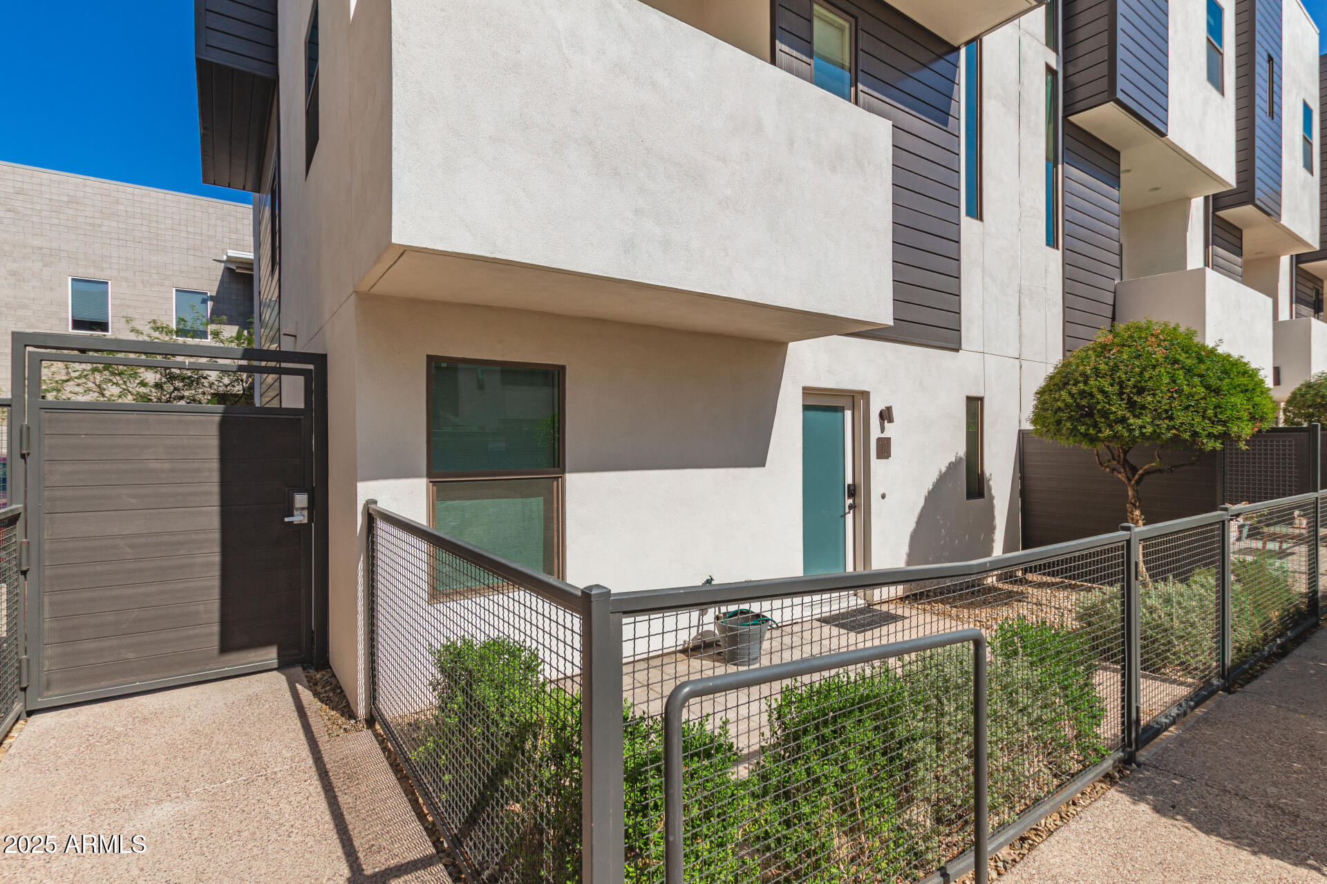 325 East Coronado Road, Unit 10 Phoenix, AZ 85004 - Photo 1 of 32 02 Coronado