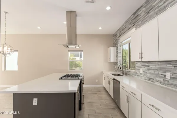 $619,900 | 325 East Coronado Road, Unit 10, Phoenix, AZ 85004