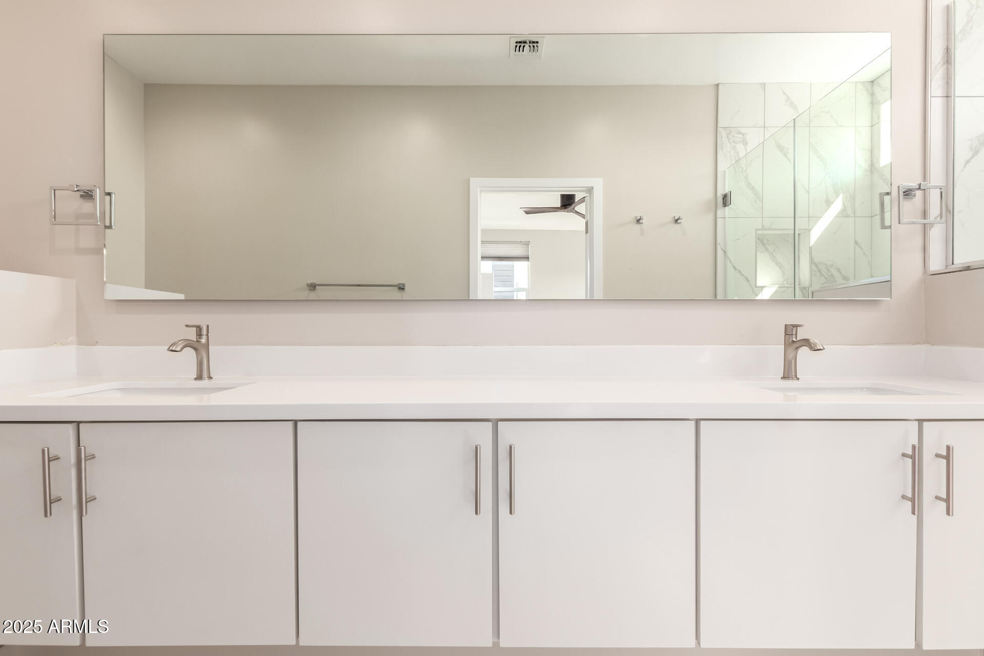 325 East Coronado Road, Unit 10 Phoenix, AZ 85004 - Photo 14 of 32 17 Coronado