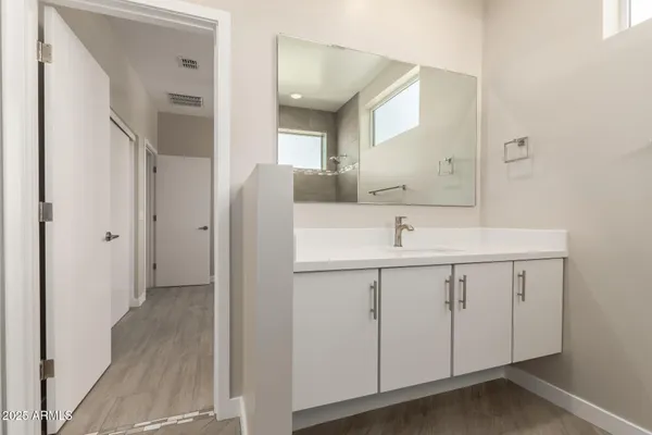$619,900 | 325 East Coronado Road, Unit 10, Phoenix, AZ 85004