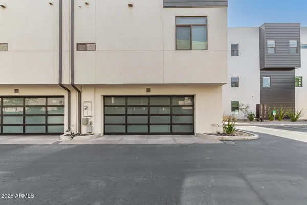 $619,900 | 325 East Coronado Road, Unit 10, Phoenix, AZ 85004