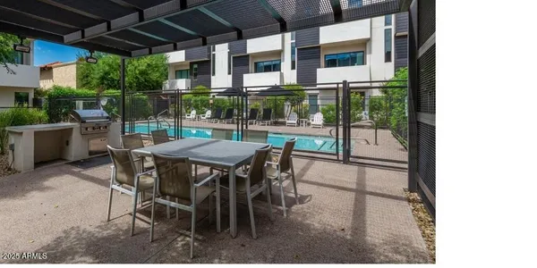 $619,900 | 325 East Coronado Road, Unit 10, Phoenix, AZ 85004