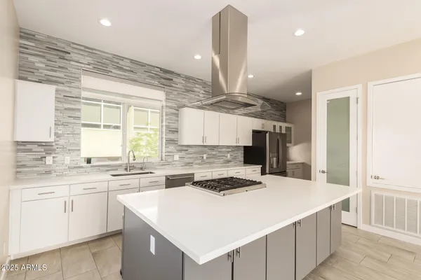 $619,900 | 325 East Coronado Road, Unit 10, Phoenix, AZ 85004