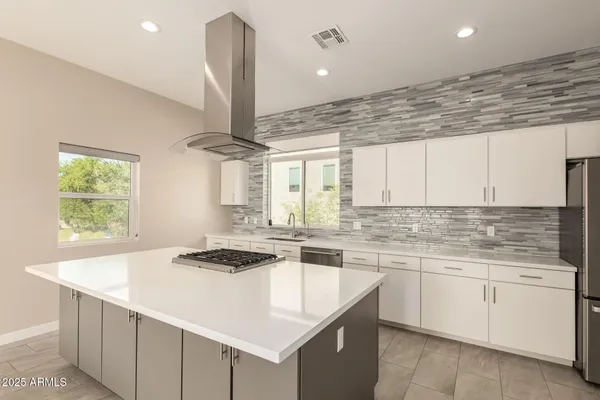 $619,900 | 325 East Coronado Road, Unit 10, Phoenix, AZ 85004