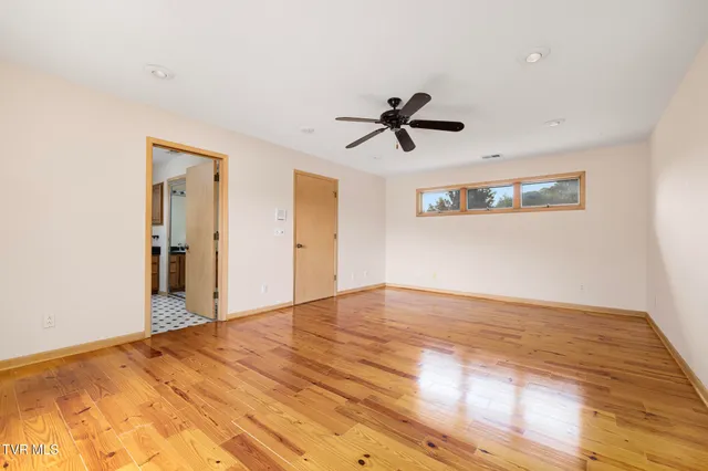 $1,325,808 | 218 Lake Meadow Drive, Gray, TN 37615