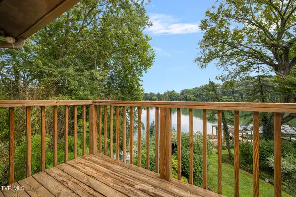 $1,325,808 | 218 Lake Meadow Drive, Gray, TN 37615