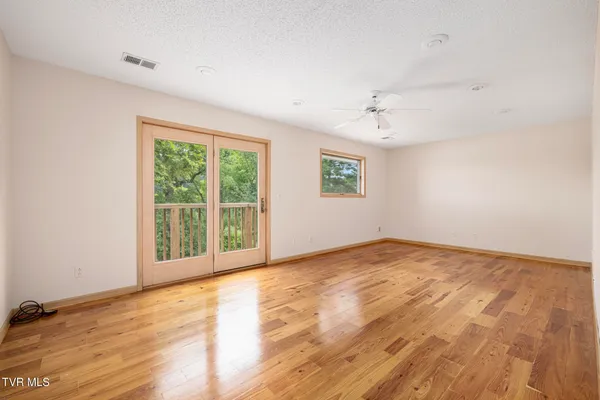 $1,325,808 | 218 Lake Meadow Drive, Gray, TN 37615