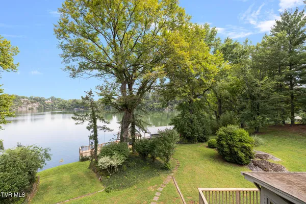 $1,325,808 | 218 Lake Meadow Drive, Gray, TN 37615