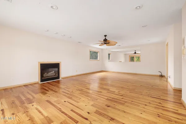 $1,325,808 | 218 Lake Meadow Drive, Gray, TN 37615