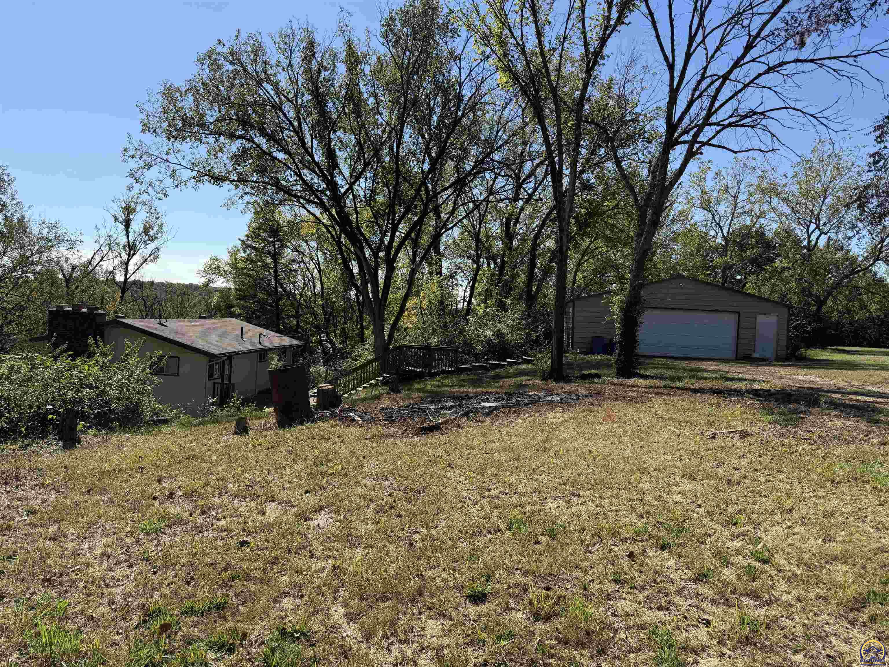 7435 Lakeview Road Meriden, KS 66512 - Photo 30 of 49 Gallery Image 30