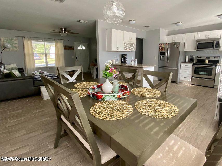 1241 Bard Lane Northeast Palm Bay, FL 32905 - Photo 3 of 7 1241 Bard lane 3