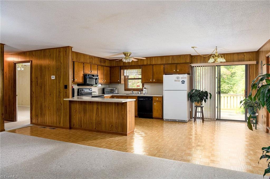 1131 Hannerville Road Lexington, NC 27292 - Photo 17 of 39 Gallery Image 17