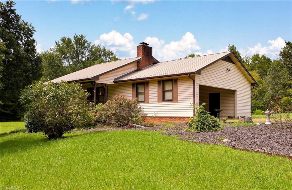 1131 Hannerville Road Lexington, NC 27292 - Photo 2 of 39 Gallery Image 2