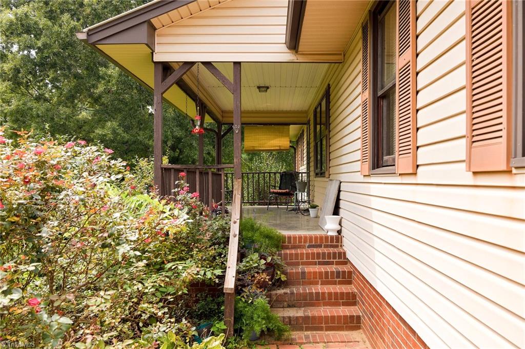 1131 Hannerville Road Lexington, NC 27292 - Photo 4 of 39 Gallery Image 4