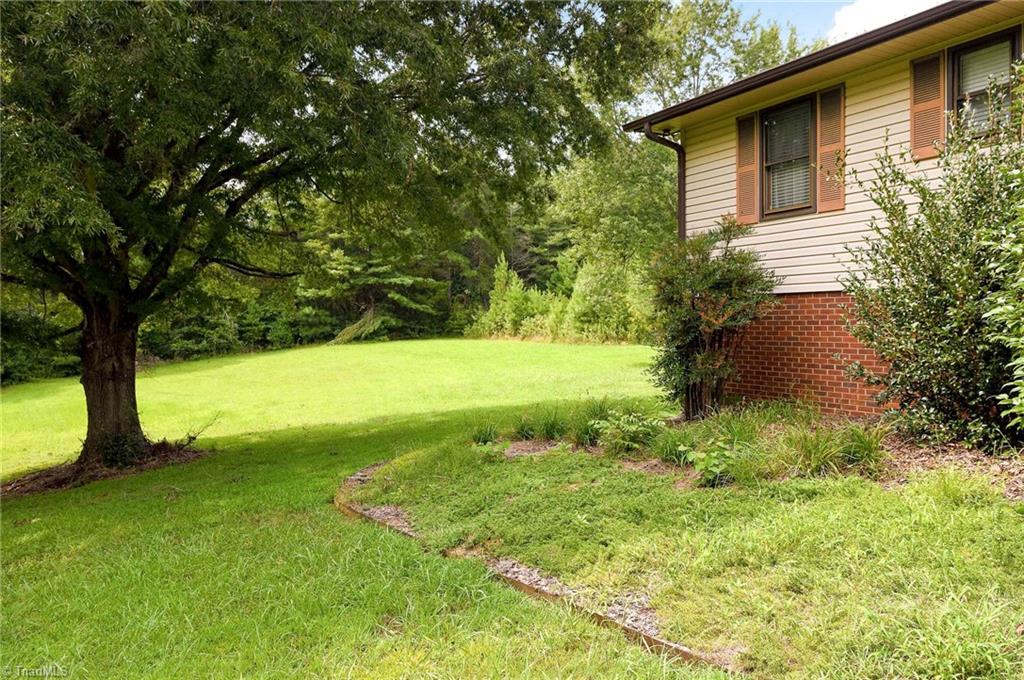 1131 Hannerville Road Lexington, NC 27292 - Photo 6 of 39 Gallery Image 6