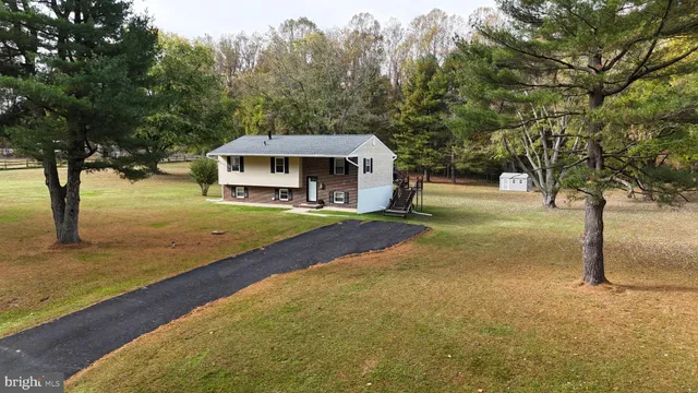 $475,000 | 550 Carla Drive, Huntingtown, MD 20639