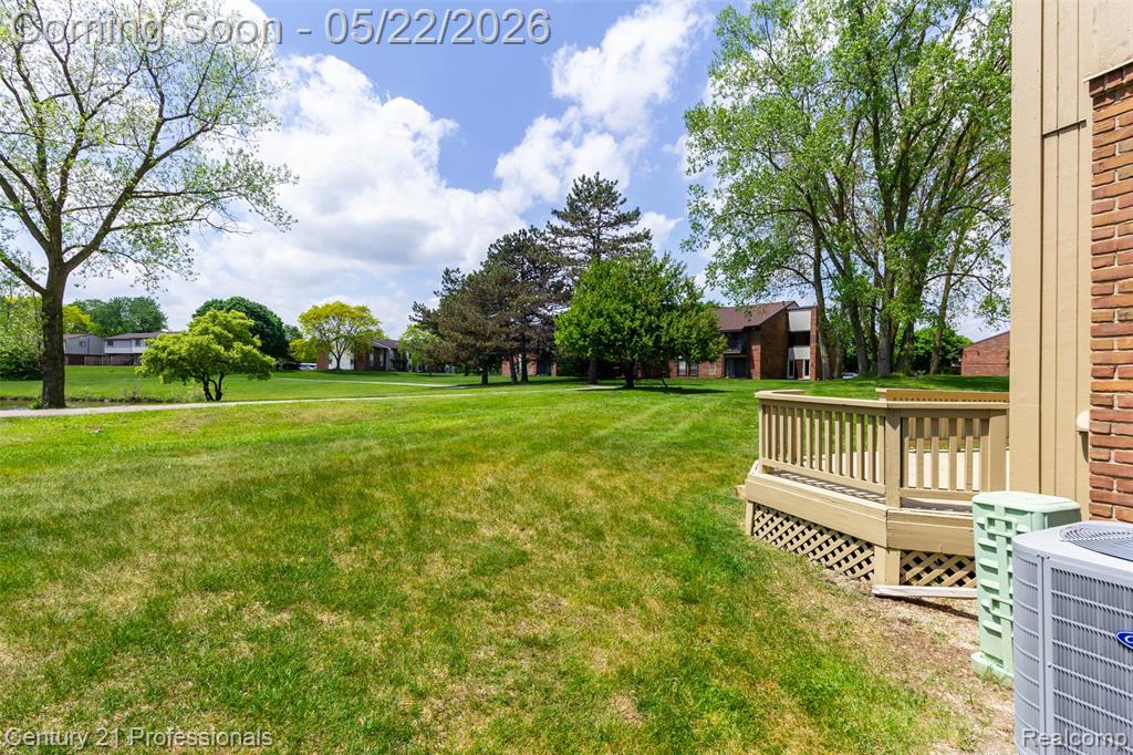 574 Tennyson Rochester, MI 48307 - Photo 29 of 48