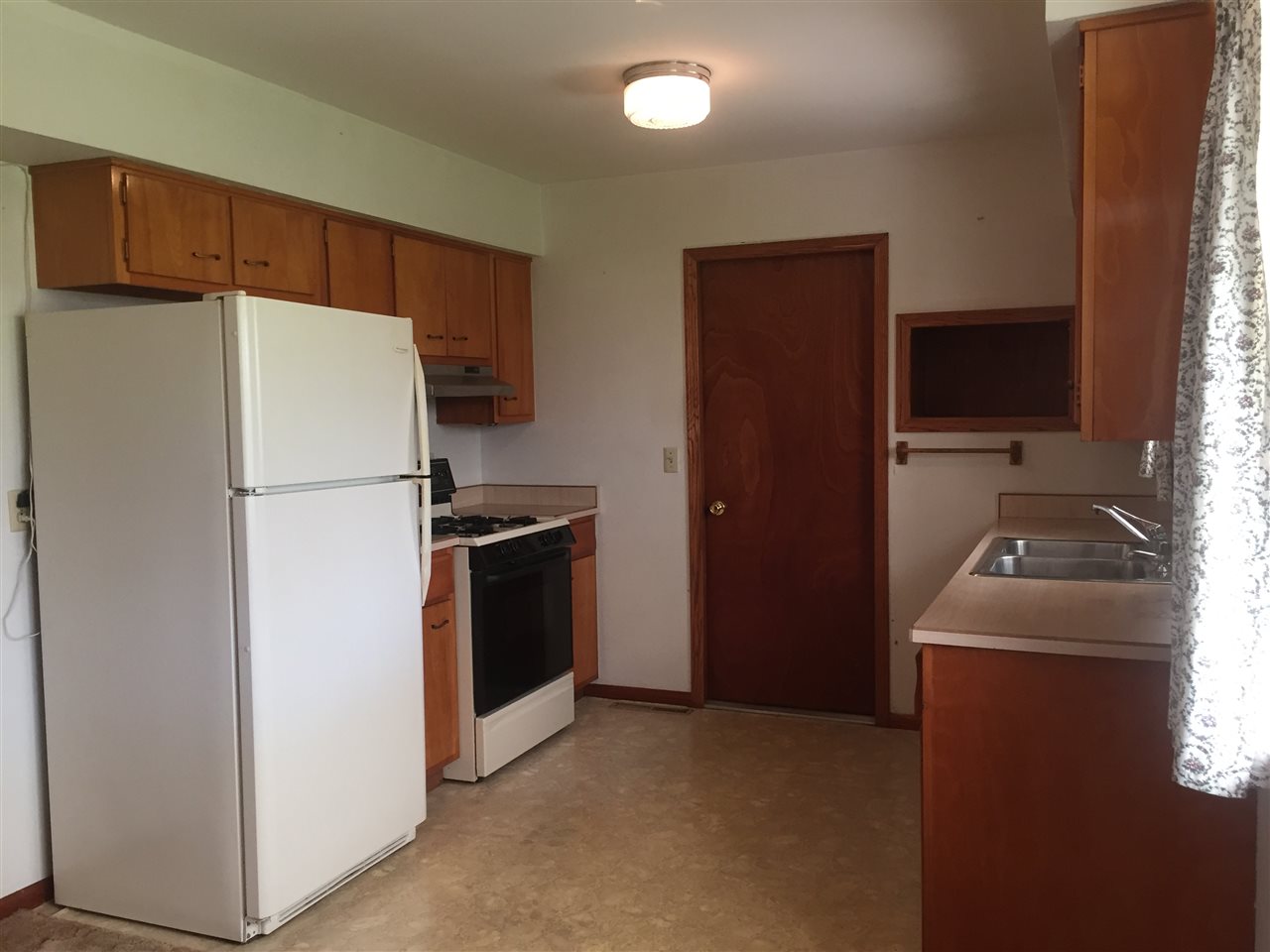 2561 State Rte 19 Peru, IN 46970 - Photo 2 of 16