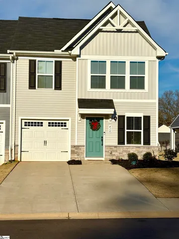 $299,900 | 410 Hargrove Court, Greenville, SC 29617