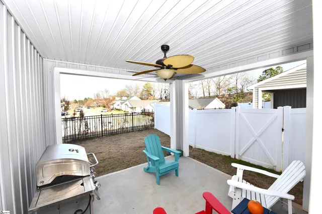 $299,900 | 410 Hargrove Court, Greenville, SC 29617