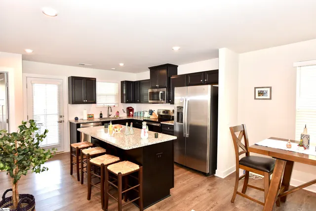 $299,900 | 410 Hargrove Court, Greenville, SC 29617