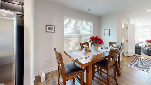 $299,900 | 410 Hargrove Court, Greenville, SC 29617