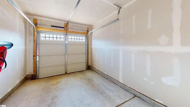 $299,900 | 410 Hargrove Court, Greenville, SC 29617