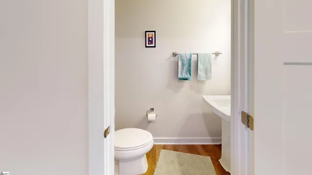 $299,900 | 410 Hargrove Court, Greenville, SC 29617