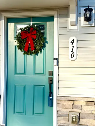 $299,900 | 410 Hargrove Court, Greenville, SC 29617