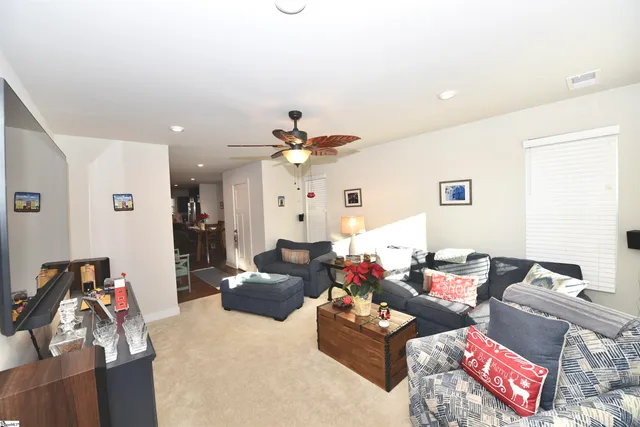 $299,900 | 410 Hargrove Court, Greenville, SC 29617