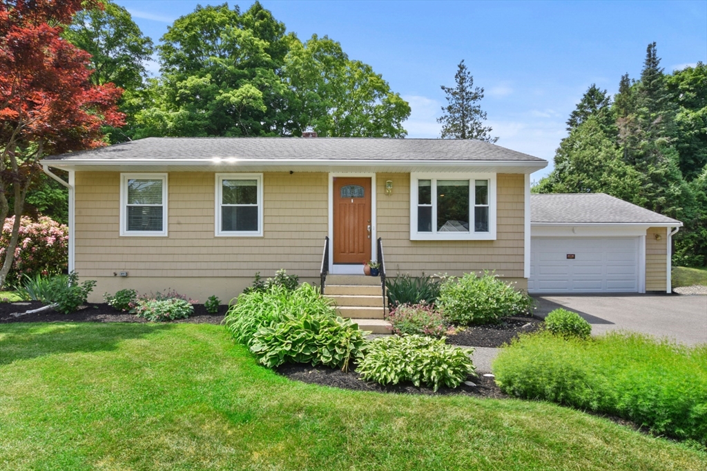 25 Robin Road Westborough, MA 01581 - Photo 1 of 42 Gallery Image 1