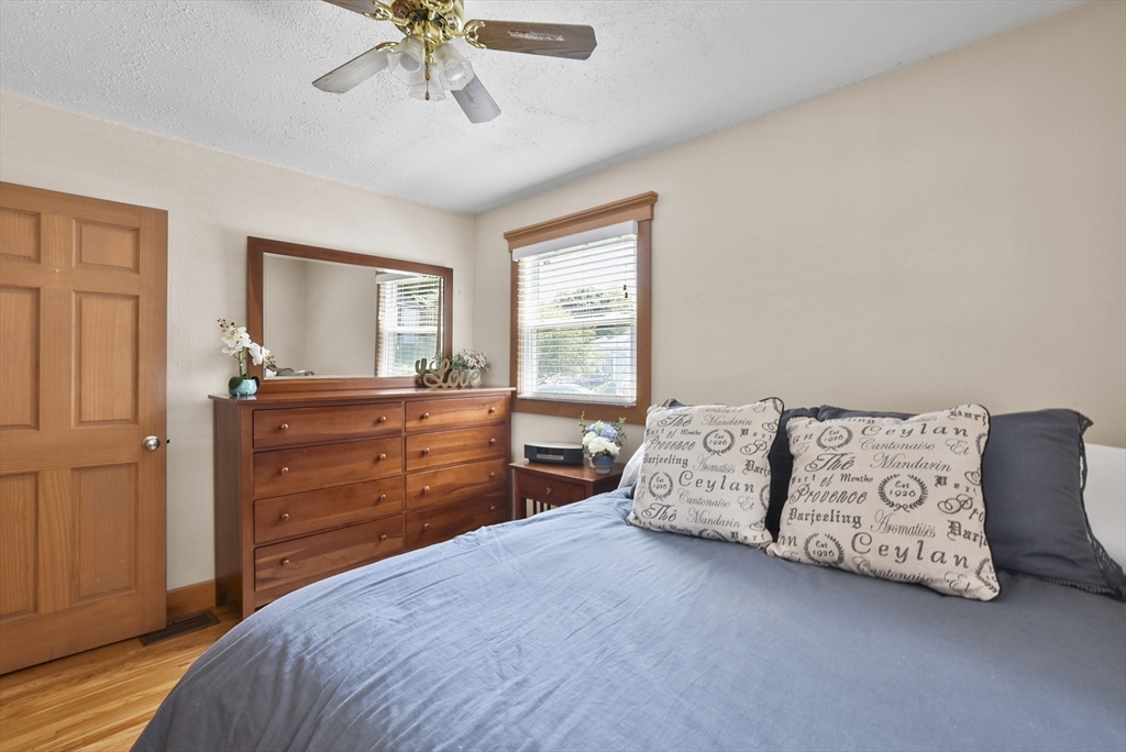 25 Robin Road Westborough, MA 01581 - Photo 11 of 42 Gallery Image 11