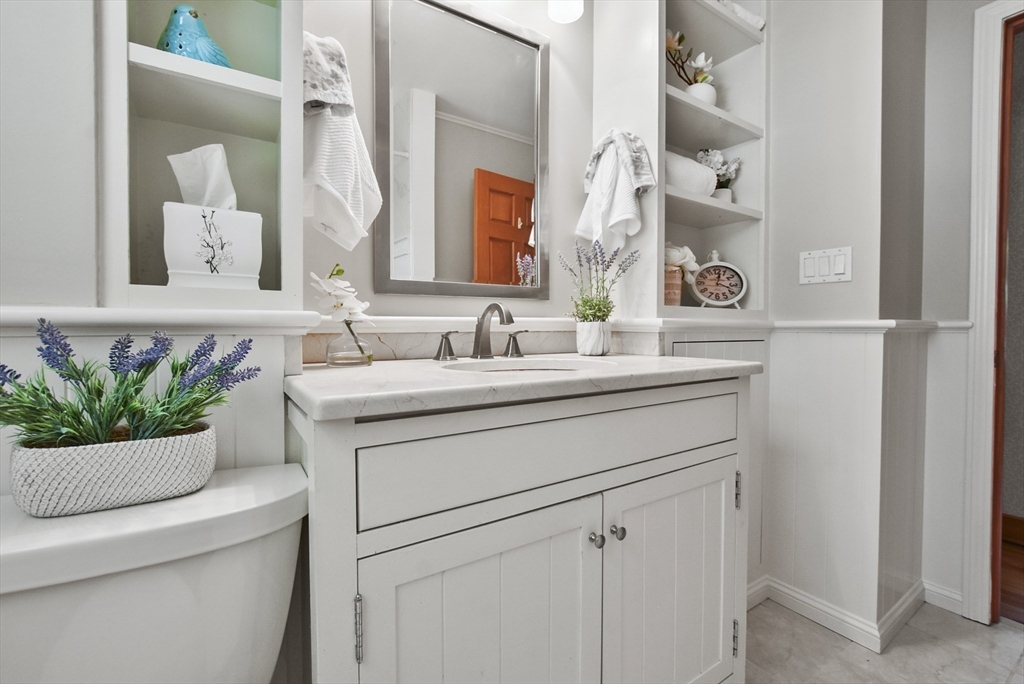 25 Robin Road Westborough, MA 01581 - Photo 20 of 42 Gallery Image 20