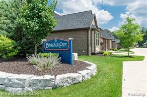 1011 Hampshire Court Rochester, MI 48307 - Photo 28 of 30