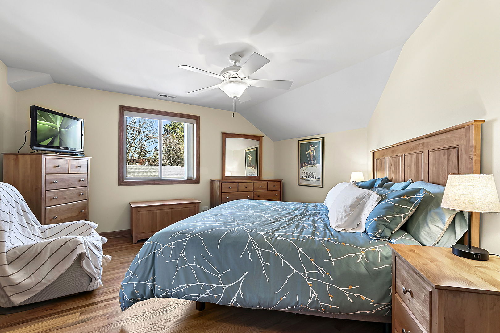 216 Waubansee Road Riverside, IL 60546 - Photo 14 of 37 Gallery Image 14