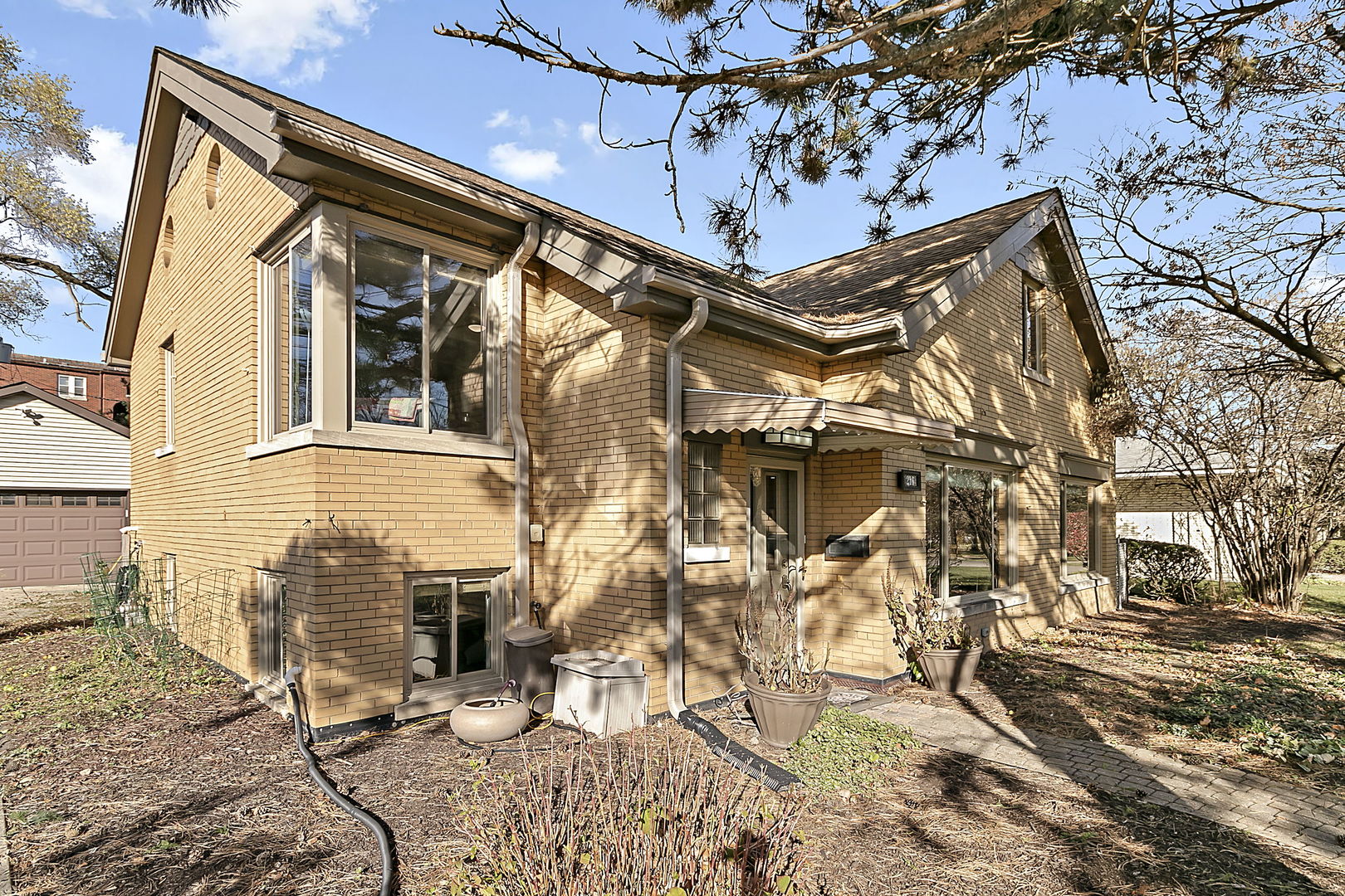 216 Waubansee Road Riverside, IL 60546 - Photo 27 of 37 Gallery Image 27