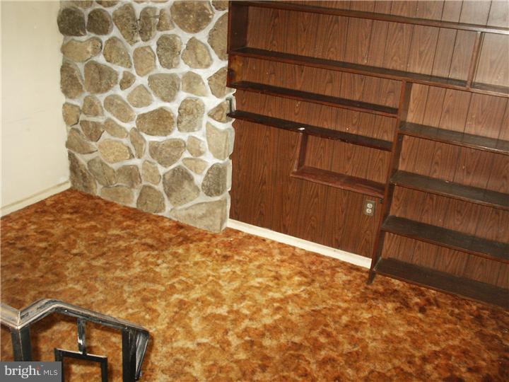 415 Main Street Delran, NJ 08075 - Photo 5 of 9 Den