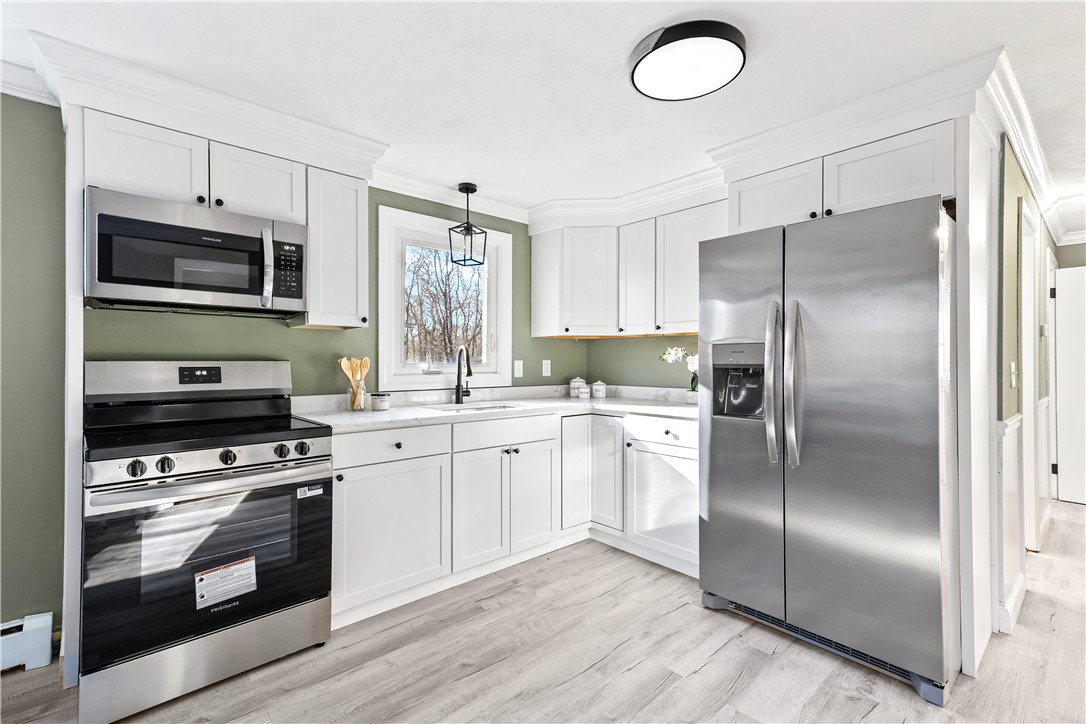 47 Shady Lea Road North Kingstown, RI 02852 - Photo 2 of 20 Gallery Image 2