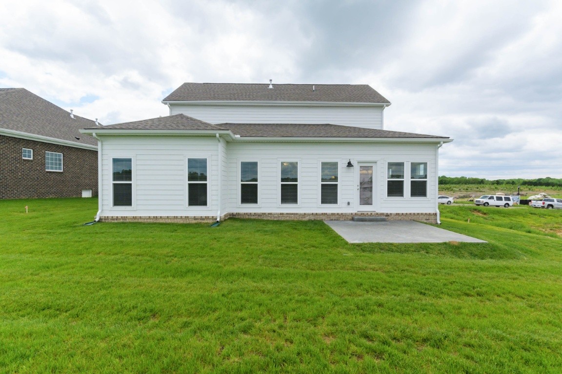 7122 Pepper Tree Circle Fairview, TN 37062 - Photo 31 of 31 front view of a house with a yard