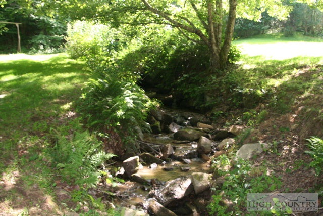 1471 Laurel Branch Road Vilas, NC 28692 - Photo 7 of 15 Gallery Image 7