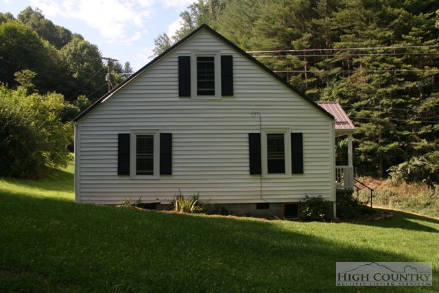 1471 Laurel Branch Road Vilas, NC 28692 - Photo 8 of 15 Gallery Image 8