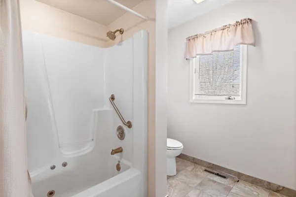 $479,900 | 144 Glen Abbey Drive, Rockford, IL 61107