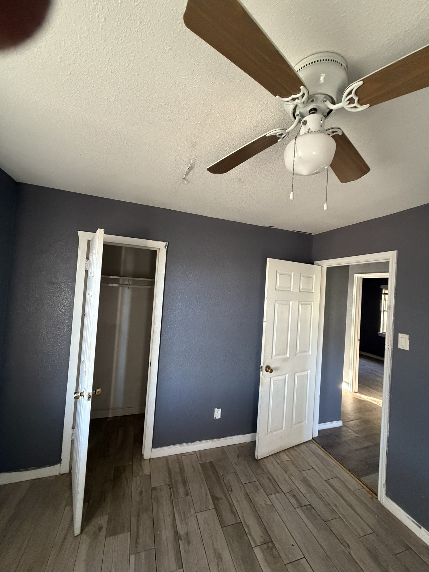 3123 Bennington Street Houston, TX 77093 - Photo 4 of 19 Bedroom 1
