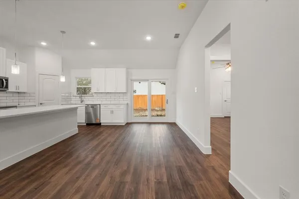 $235,000 | 401 North Goodman Avenue, Kerens, TX 75144