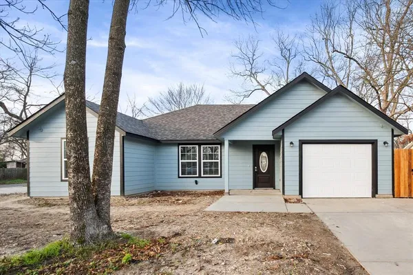 $235,000 | 401 North Goodman Avenue, Kerens, TX 75144