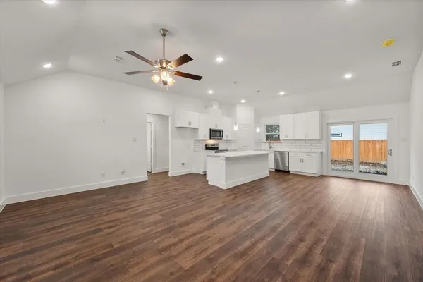 $235,000 | 401 North Goodman Avenue, Kerens, TX 75144