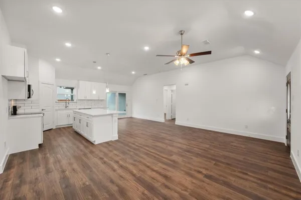 $235,000 | 401 North Goodman Avenue, Kerens, TX 75144