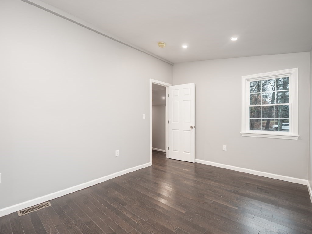 9 Pine Road Randolph, MA 02368 - Photo 19 of 37 Gallery Image 19