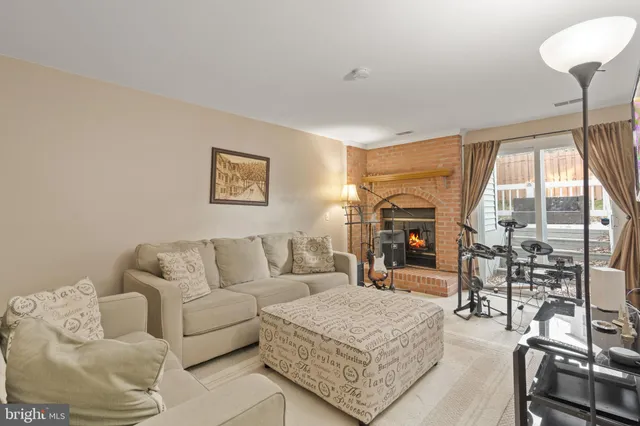 $3,000 | 10529 Reed's Landing Circle, Burke, VA 22015